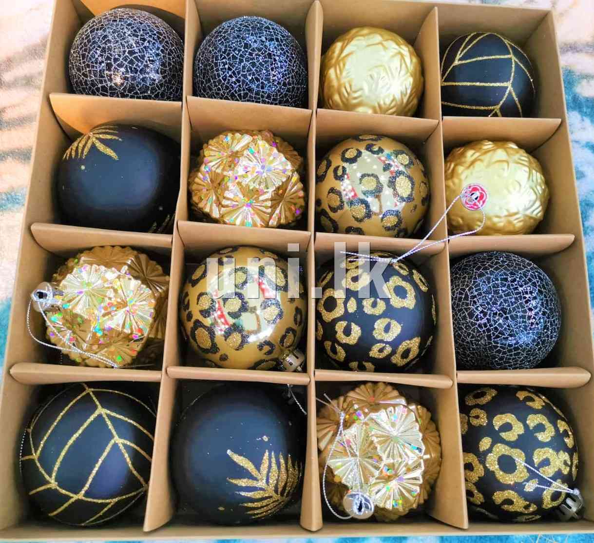 Christmas Decorations balls 16 pieces in a set Black and Gold color